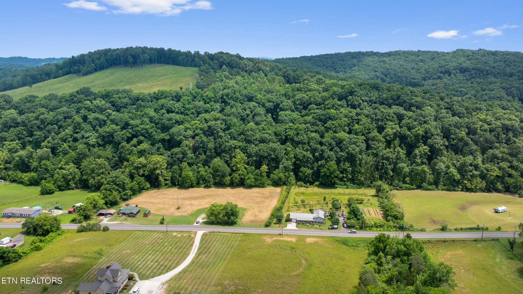 2597 Hinds Creek Road Heiskell, TN 37754 - Photo 29 of 33 Gallery Image 29