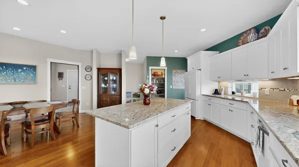 $650,000 | 17176 Hilltop Lane, Chatfield, MN 55923