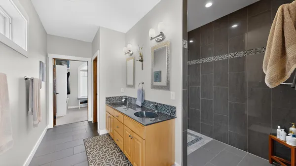 $650,000 | 17176 Hilltop Lane, Chatfield, MN 55923