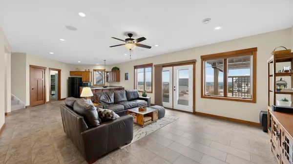 $650,000 | 17176 Hilltop Lane, Chatfield, MN 55923