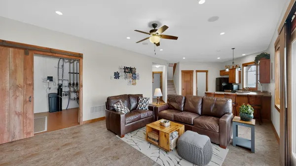 $650,000 | 17176 Hilltop Lane, Chatfield, MN 55923
