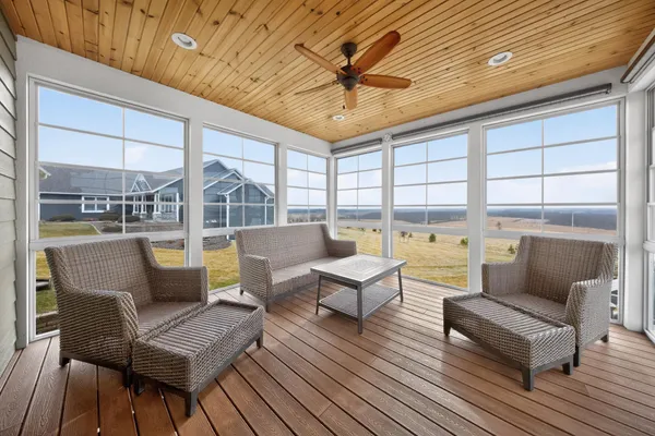 $650,000 | 17176 Hilltop Lane, Chatfield, MN 55923