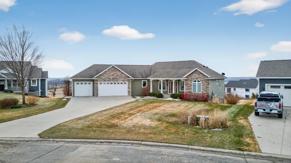 $650,000 | 17176 Hilltop Lane, Chatfield, MN 55923