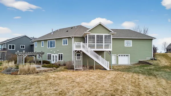 $650,000 | 17176 Hilltop Lane, Chatfield, MN 55923