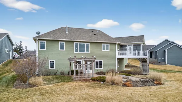 $650,000 | 17176 Hilltop Lane, Chatfield, MN 55923