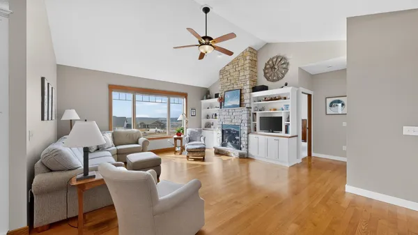 $650,000 | 17176 Hilltop Lane, Chatfield, MN 55923