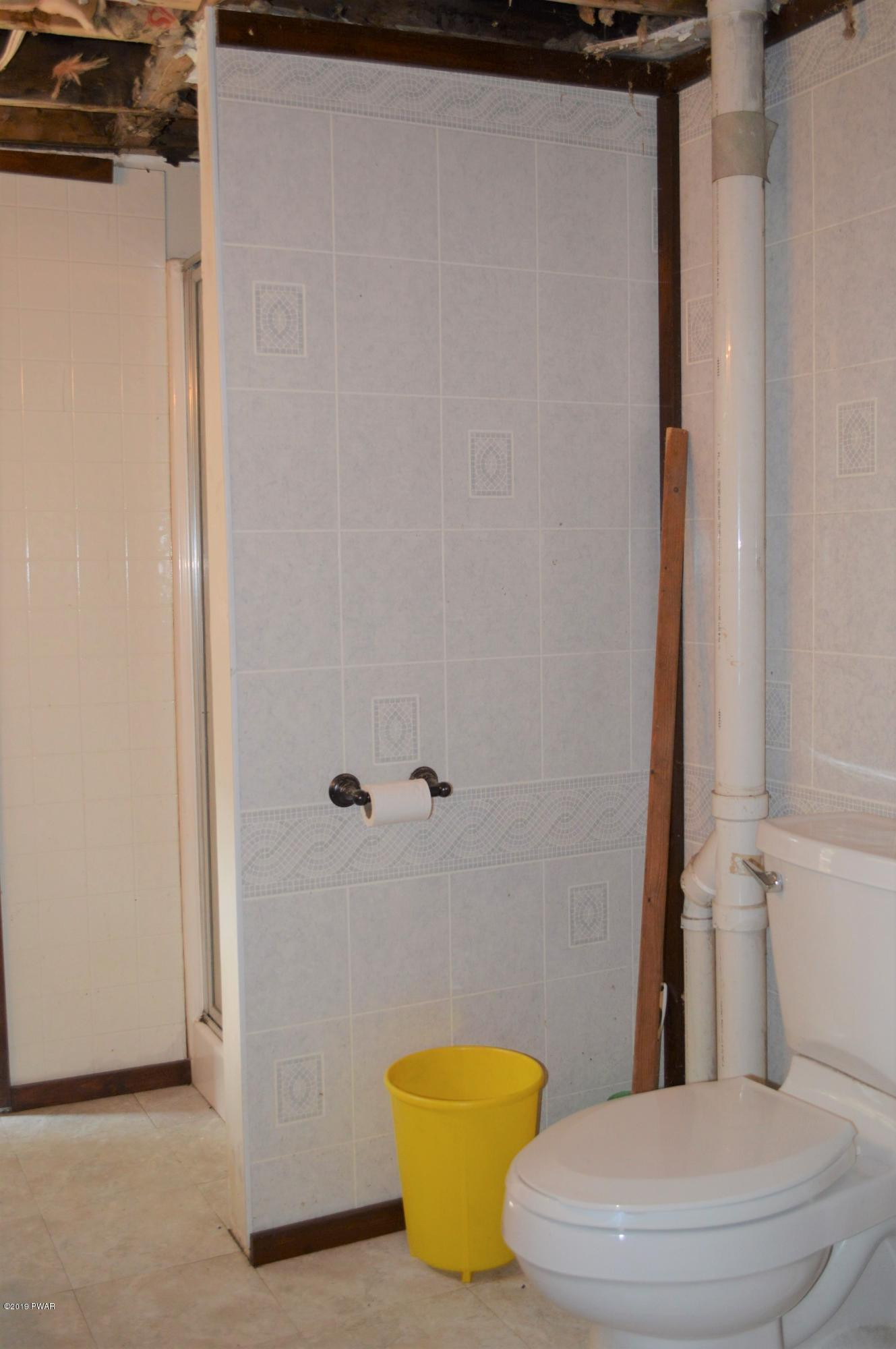 250 South Turnpike Road Newfoundland, PA 18445 - Photo 7 of 26 Bathroom