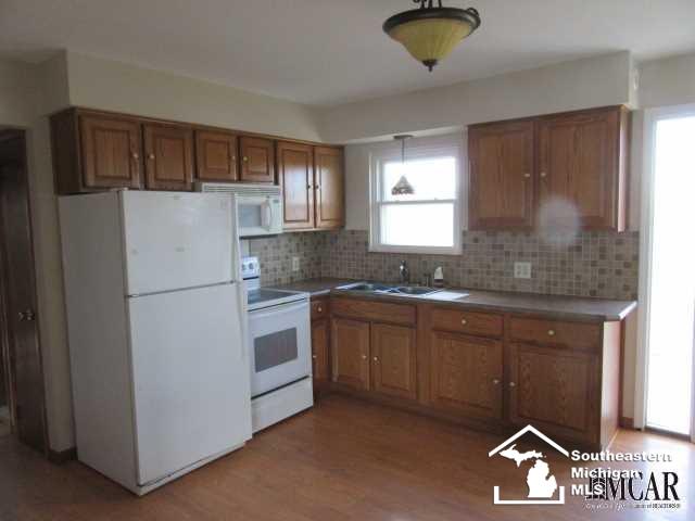 2213 Baldwin Road Monroe, MI 48162 - Photo 13 of 16 21430678-12.JPG