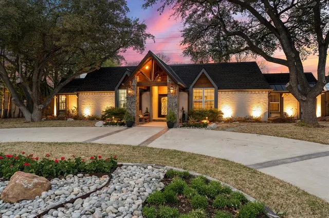$2,140,000 | 5505 Northaven Road, Dallas, TX 75229