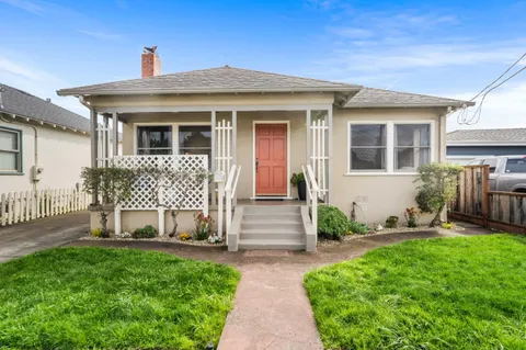 $1,150,000 | 656 Myrtle Street, Half Moon Bay, CA 94019