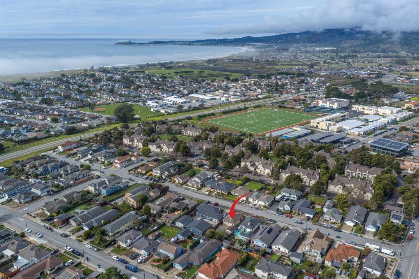 656 Myrtle Street Half Moon Bay, CA 94019 - Photo 2 of 41