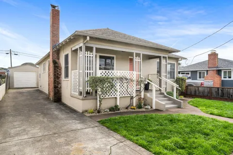 $1,150,000 | 656 Myrtle Street, Half Moon Bay, CA 94019