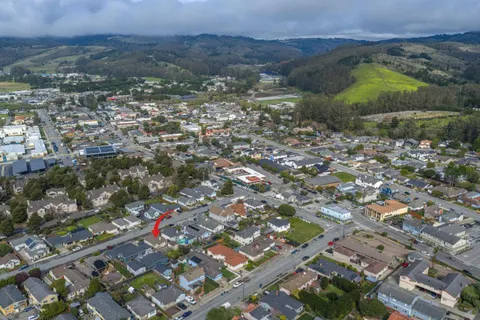 $1,150,000 | 656 Myrtle Street, Half Moon Bay, CA 94019