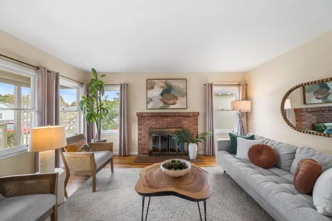 $1,150,000 | 656 Myrtle Street, Half Moon Bay, CA 94019