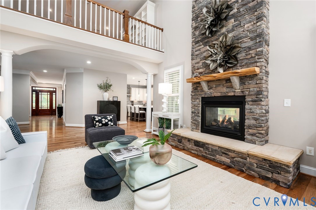 12653 River Road Henrico, VA 23238 - Photo 3 of 35 Soaring, cathedral height ceilings