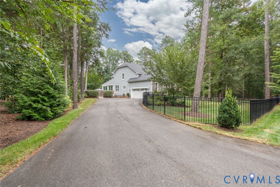 12653 River Road Henrico, VA 23238 - Photo 33 of 35 Private driveway in Four Home Enclave