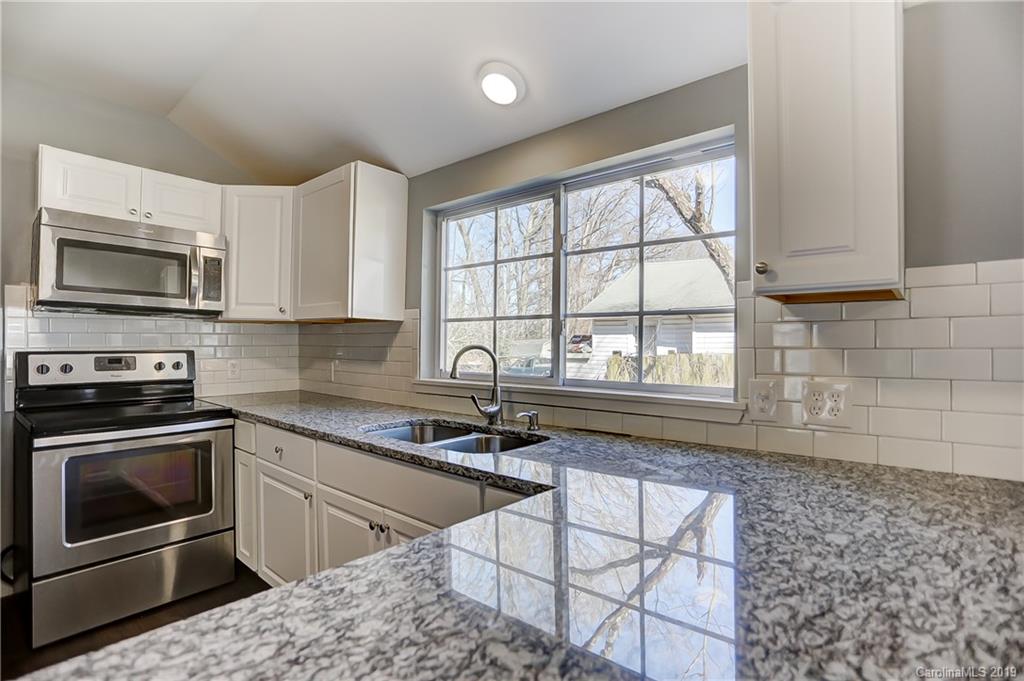1606 Ranch Road Charlotte, NC 28208 - Photo 12 of 34 Gallery Image 12