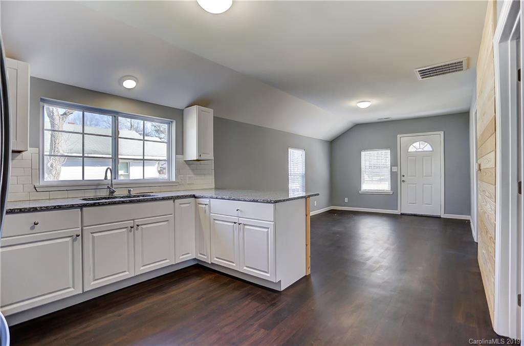 1606 Ranch Road Charlotte, NC 28208 - Photo 13 of 34 Gallery Image 13
