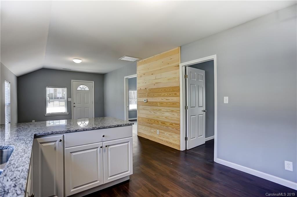 1606 Ranch Road Charlotte, NC 28208 - Photo 15 of 34 Gallery Image 15