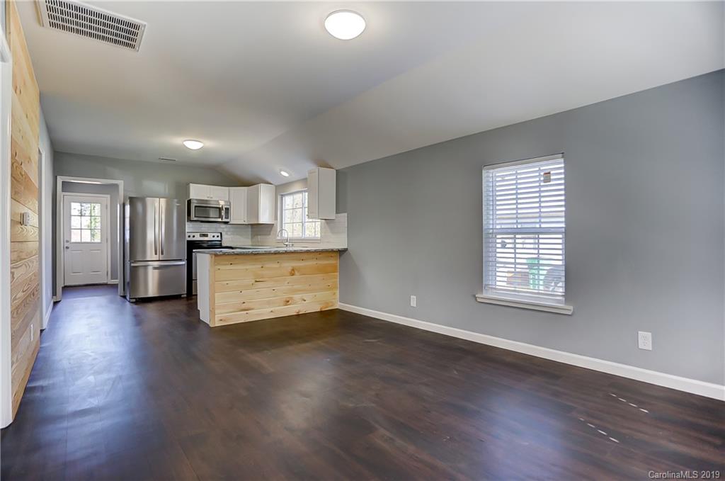 1606 Ranch Road Charlotte, NC 28208 - Photo 8 of 34 Gallery Image 8