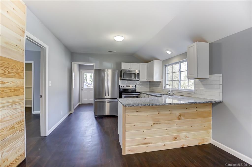 1606 Ranch Road Charlotte, NC 28208 - Photo 10 of 34 Gallery Image 10