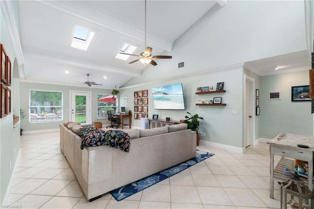 955 Hidden Terrace Road Naples, FL 34104 - Photo 5 of 36
