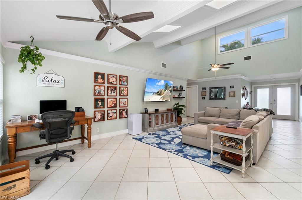 955 Hidden Terrace Road Naples, FL 34104 - Photo 10 of 36