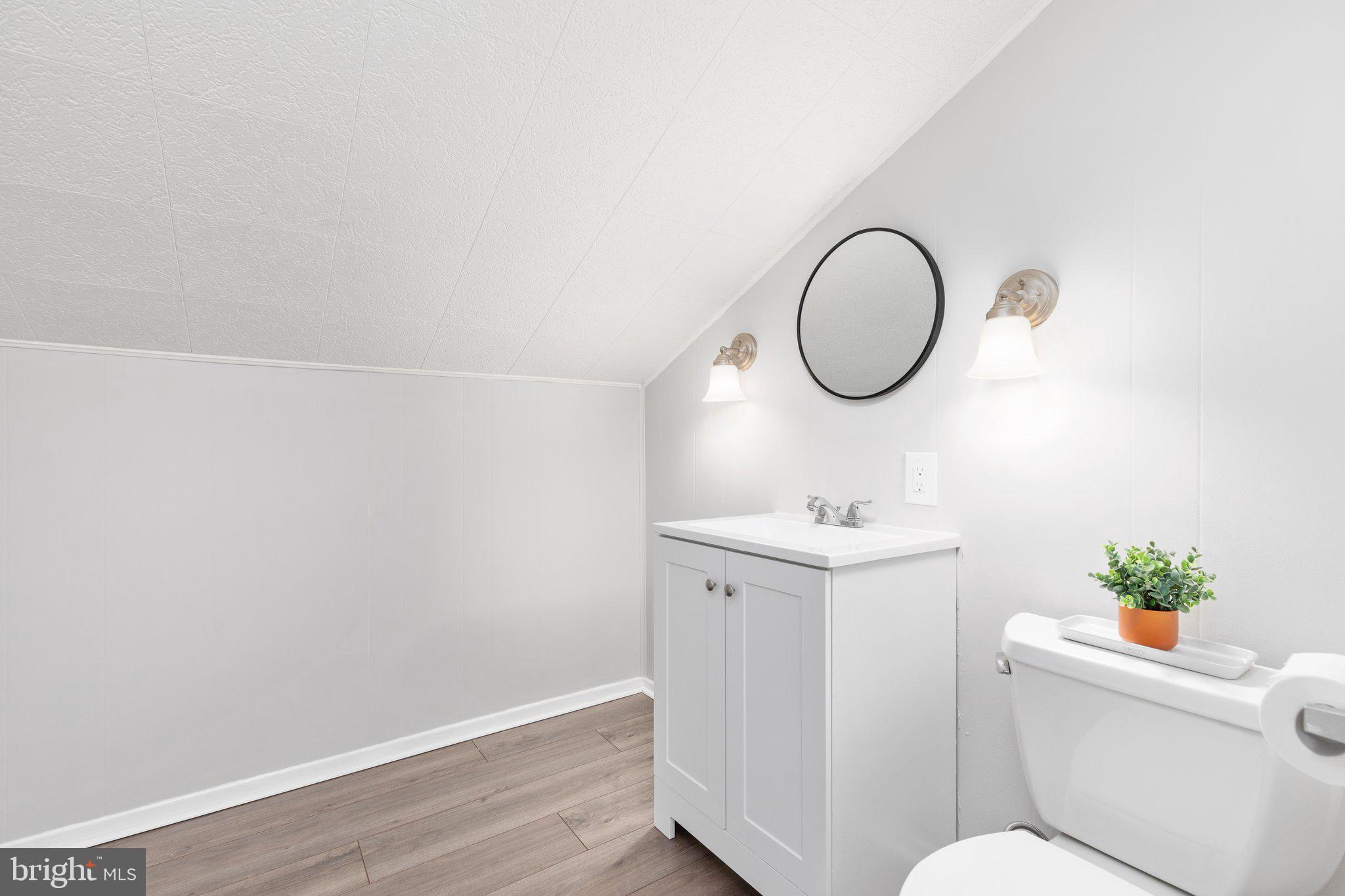 10 Brookfield Circle Sterling, VA 20164 - Photo 24 of 33 Half Bath on upper level