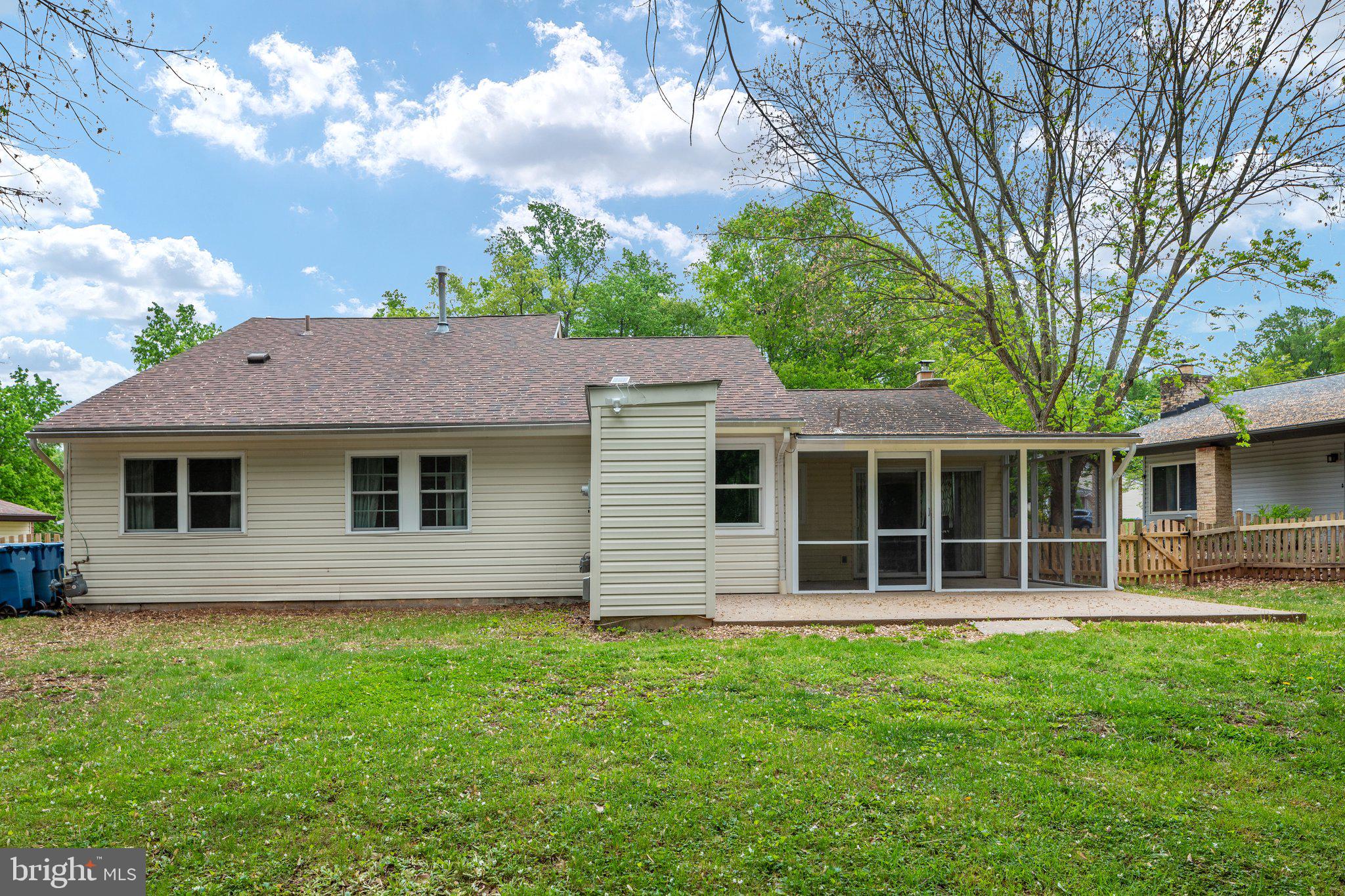 10 Brookfield Circle Sterling, VA 20164 - Photo 28 of 33 View of Back of House