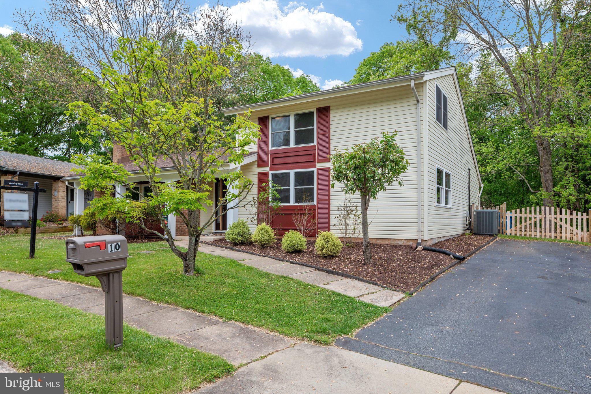 10 Brookfield Circle Sterling, VA 20164 - Photo 30 of 33 Driveway for 2-3 cars