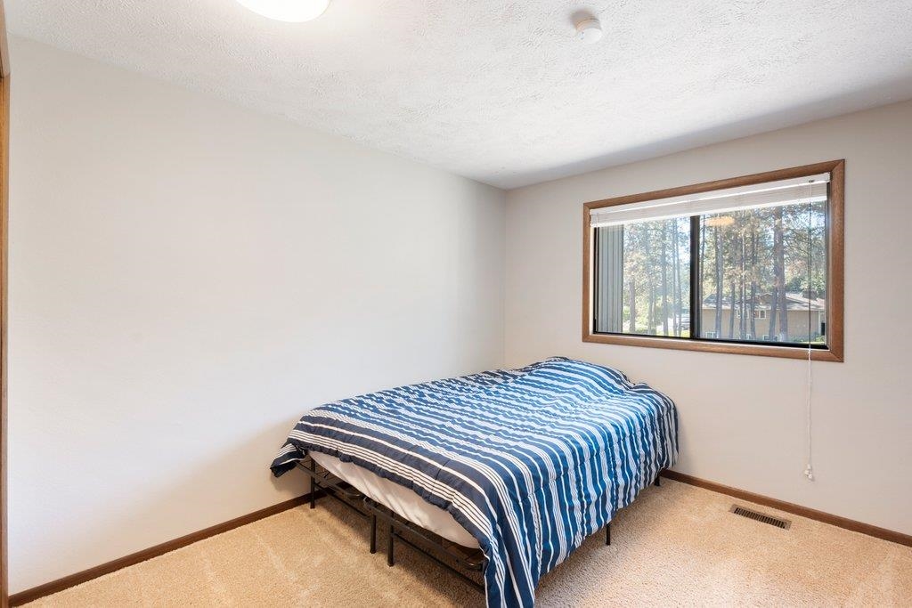 15810 North Pineview Circle Spokane, WA 99208 - Photo 15 of 34