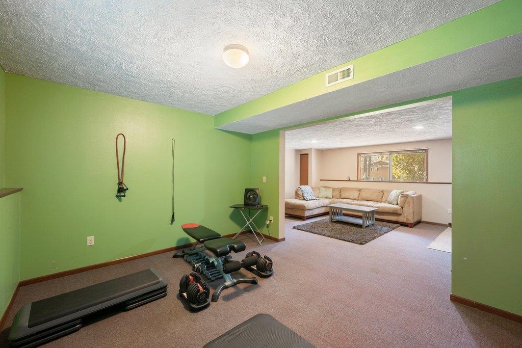 15810 North Pineview Circle Spokane, WA 99208 - Photo 19 of 34