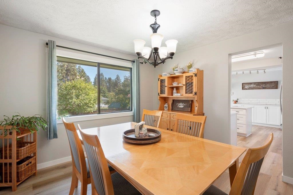 15810 North Pineview Circle Spokane, WA 99208 - Photo 6 of 34