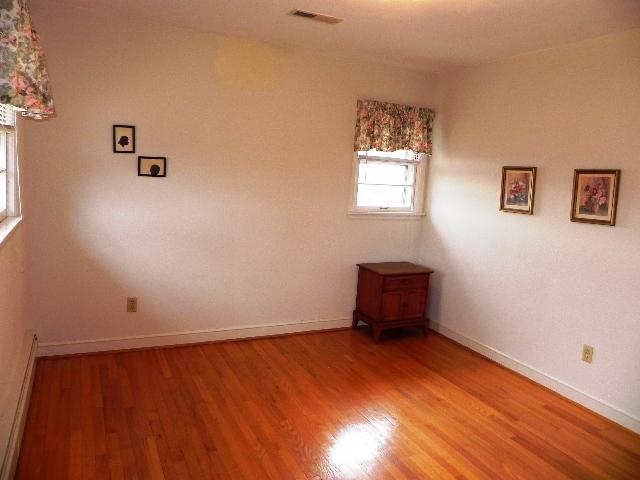 5811 Brahma Road Roanoke, VA 24018 - Photo 15 of 23 Master Bedroom.JPG