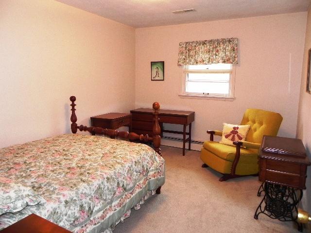 5811 Brahma Road Roanoke, VA 24018 - Photo 20 of 23 Bedroom 3.JPG