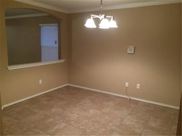 $1,750 | 1013 Warbler Cove, Hutto, TX 78634