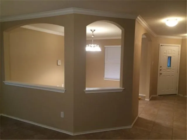 $1,750 | 1013 Warbler Cove, Hutto, TX 78634