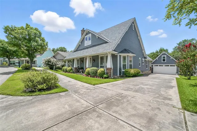 $660,000 | 1026 St Charles Court, Rockwall, TX 75087