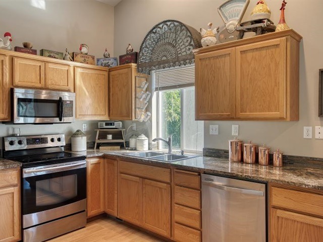 4802 North Farr Road Spokane, WA 99206 - Photo 10 of 33