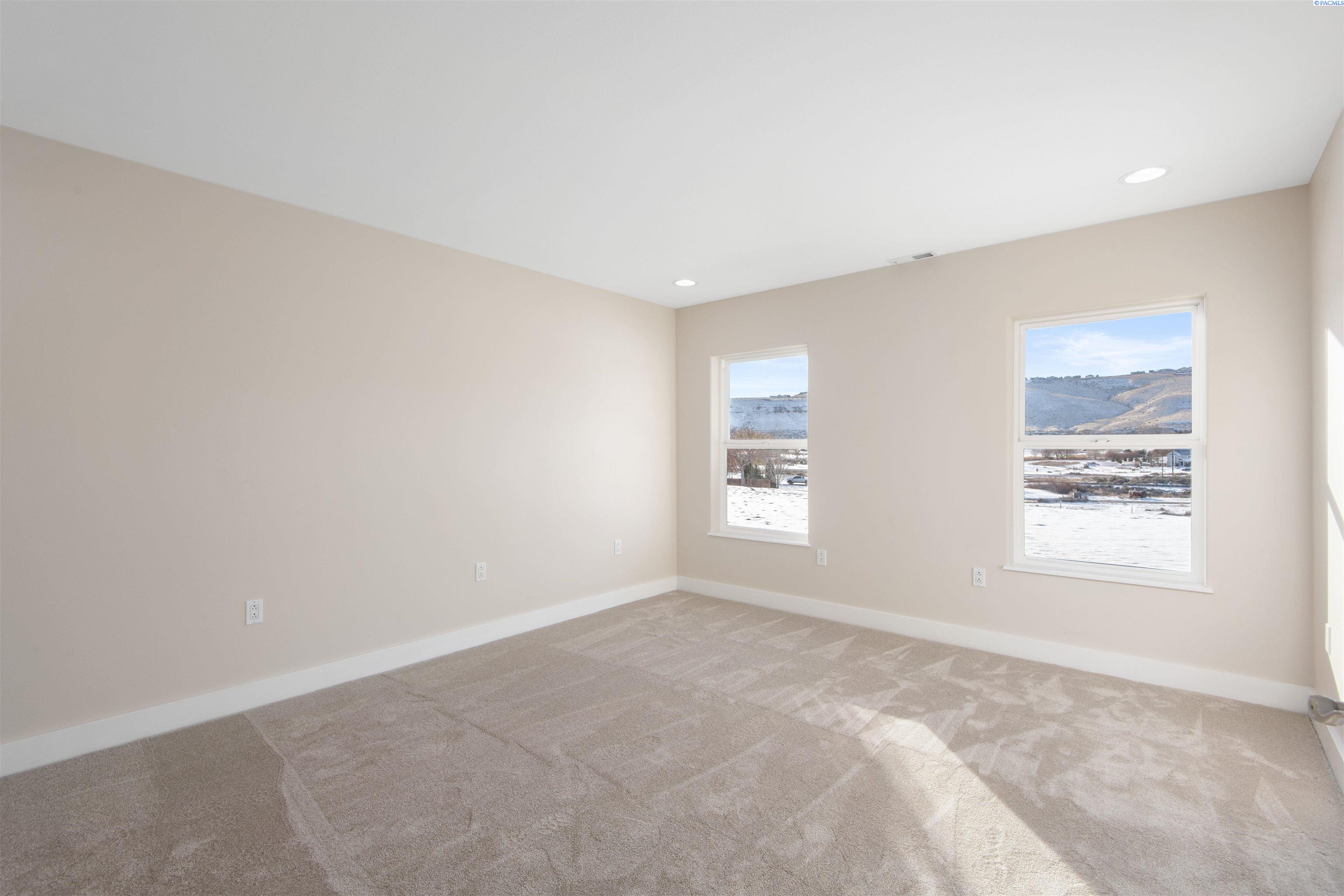 97801 East Ridgeview Drive Kennewick, WA 99338 - Photo 34 of 50 Gallery Image 34