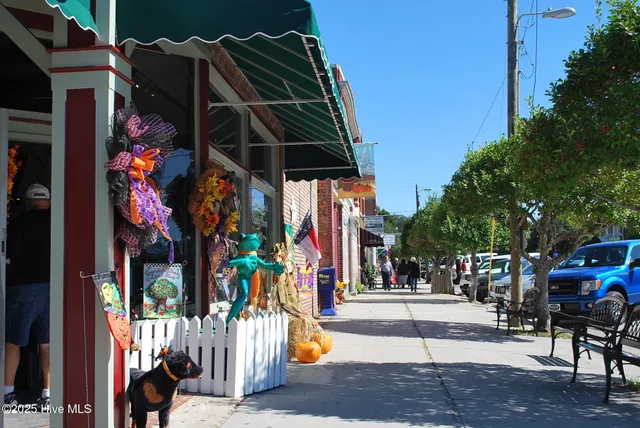 $459,000 | 4986 North Hampton Drive Southeast, Southport, NC 28461