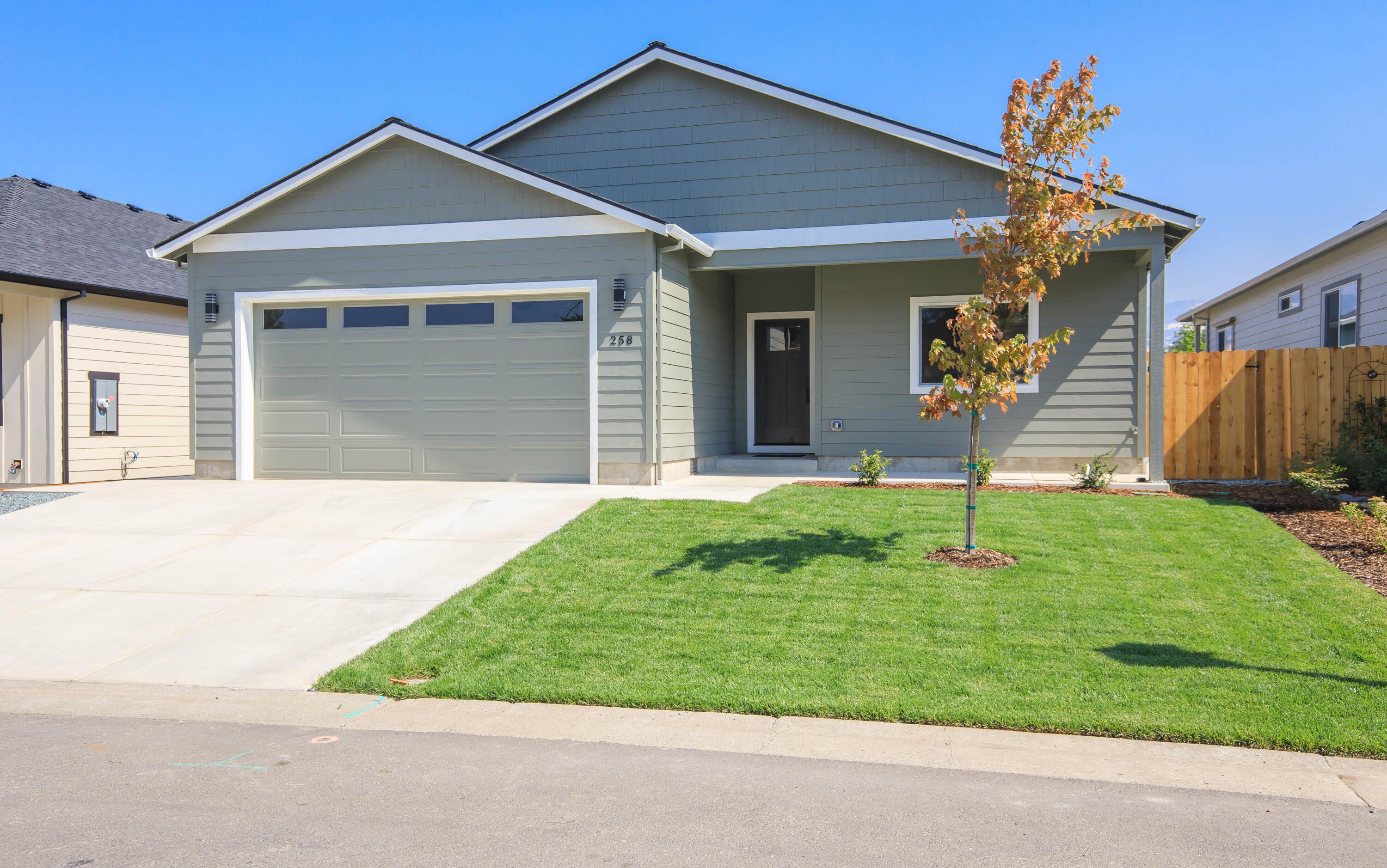 258 Christopher Way Talent, OR 97540 - Photo 1 of 33 1