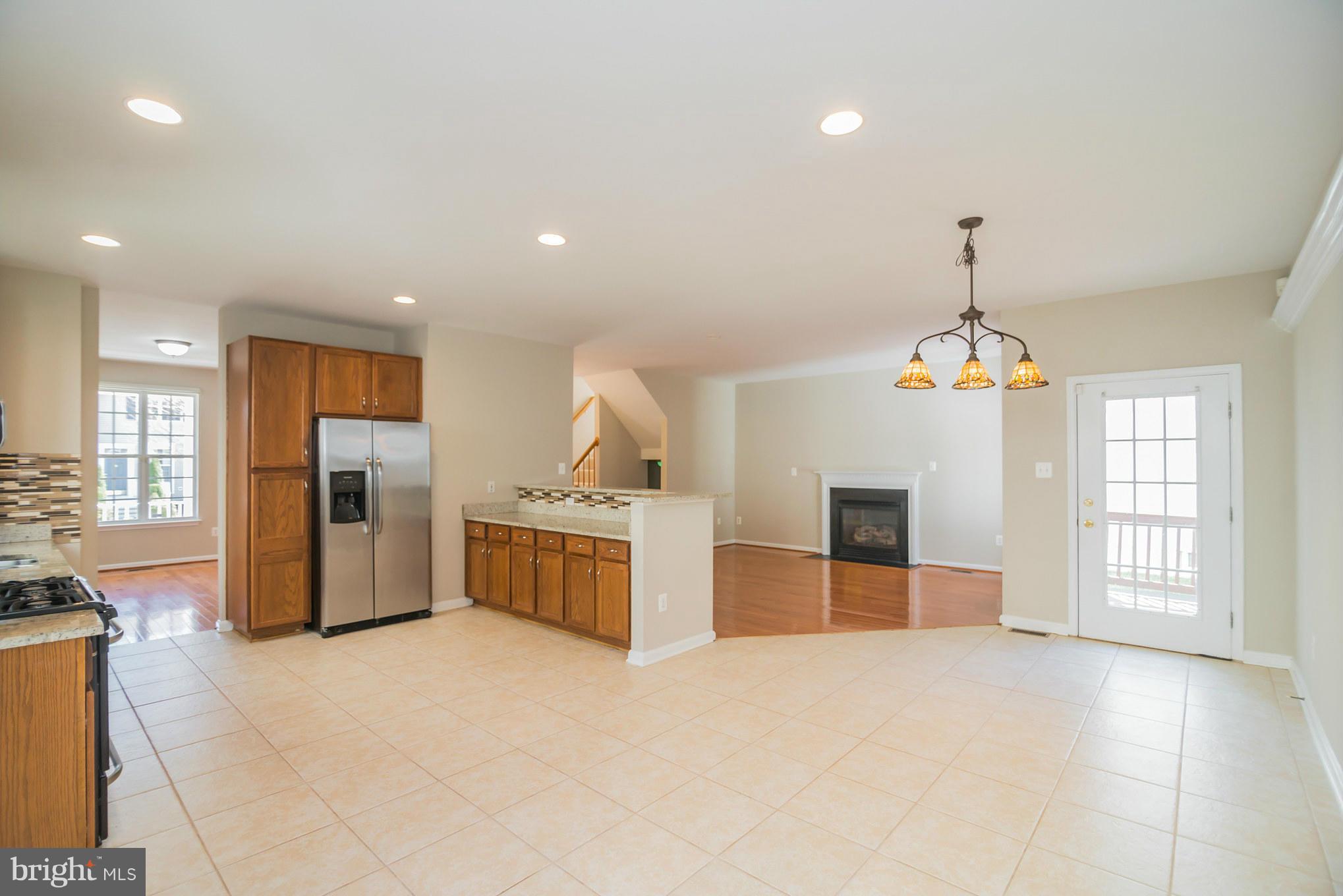 18110 Coachmans Road Germantown, MD 20874 - Photo 14 of 30 Breakfast area