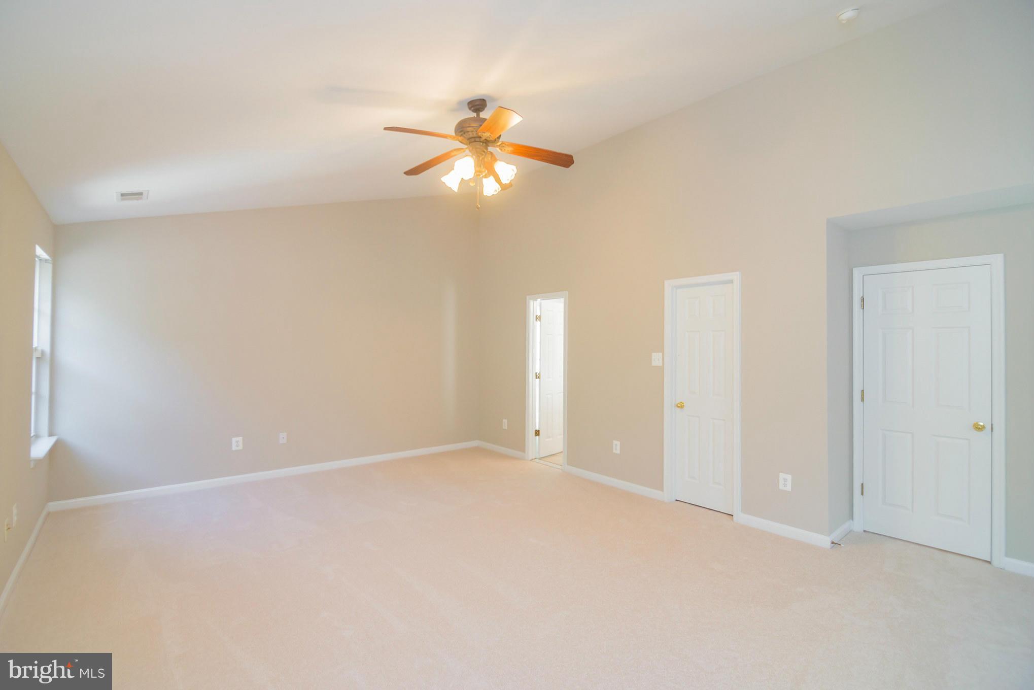 18110 Coachmans Road Germantown, MD 20874 - Photo 22 of 30 Owners suite