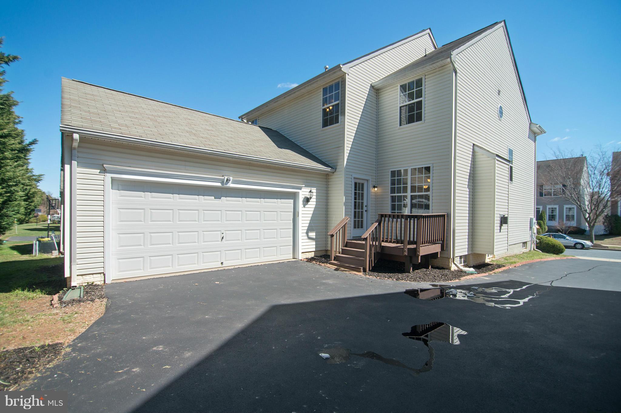 18110 Coachmans Road Germantown, MD 20874 - Photo 29 of 30 Exterior (Rear)