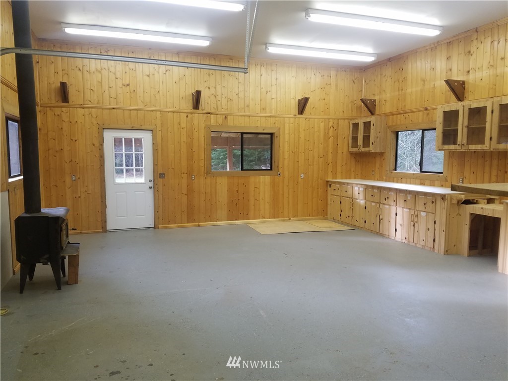 313 Elk Valley Road Forks, WA 98331 - Photo 21 of 25 Gallery Image 21