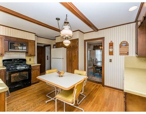 124 Lovell Road Watertown, MA 02472 - Photo 6 of 30