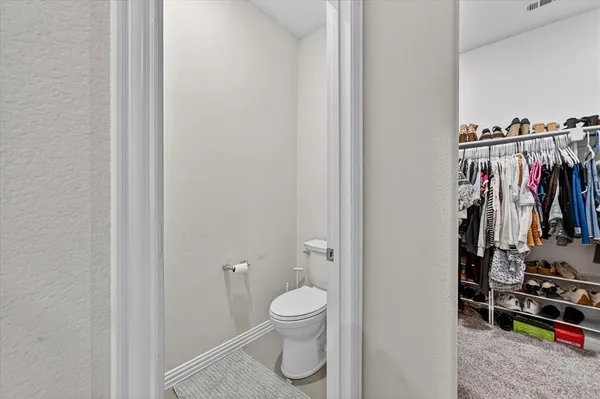 $3,000 | 210 Briarwood, Lake Dallas, TX 75065