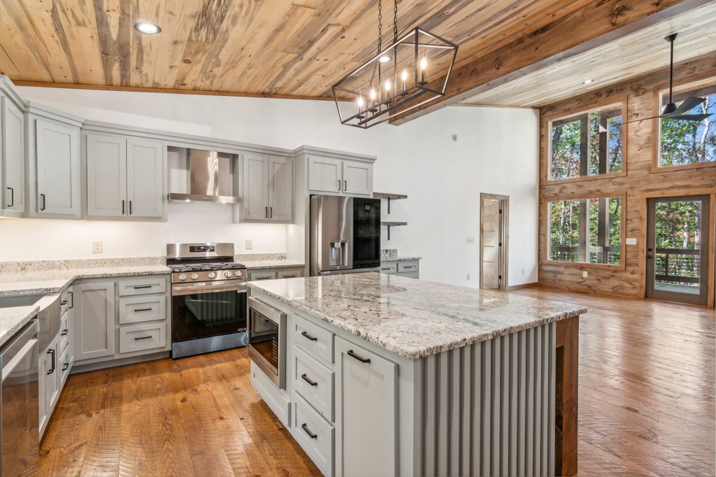 291 Long's Road Blue Ridge, GA 30513 - Photo 16 of 84