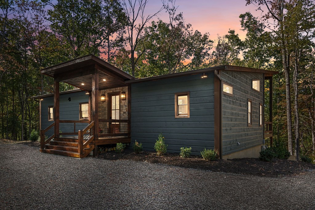291 Long's Road Blue Ridge, GA 30513 - Photo 2 of 84